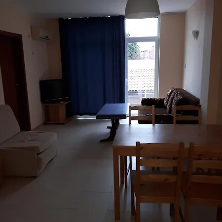 Apart Hotel Ravda رافدا