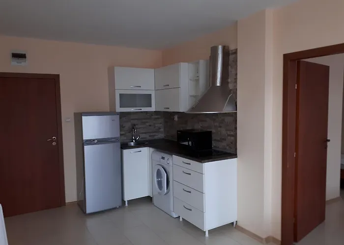 Апартхотел Apart Hotel Ravda 3*